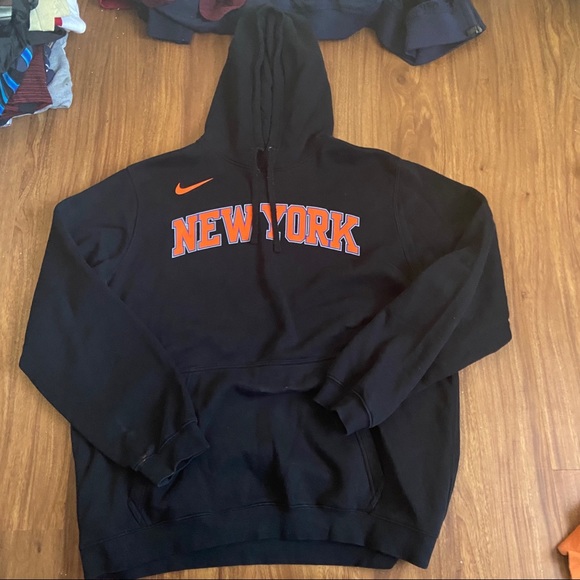 new york knicks hoodie nike